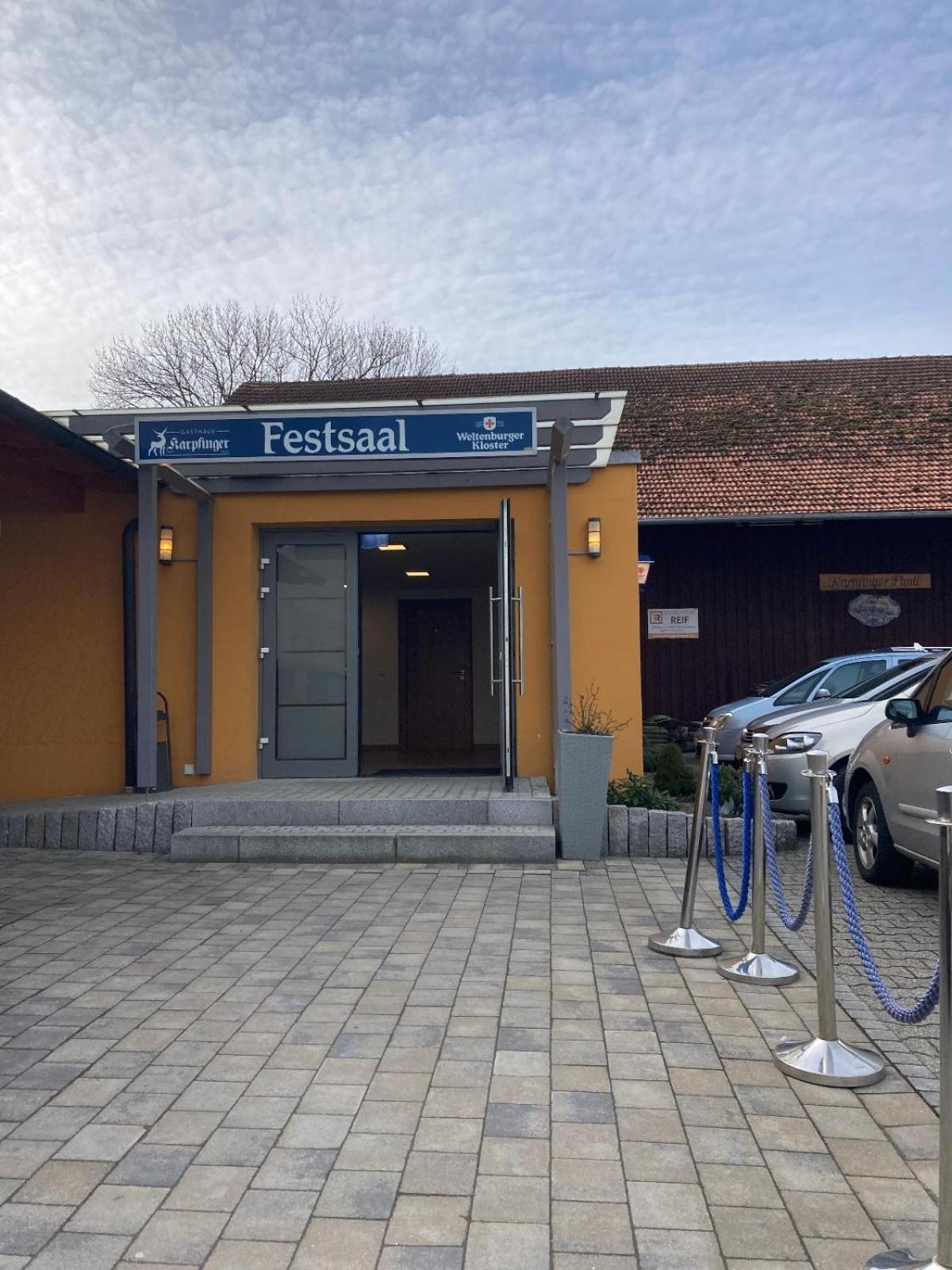 Gasthaus Karpfinger Aiterhofen Exterior photo